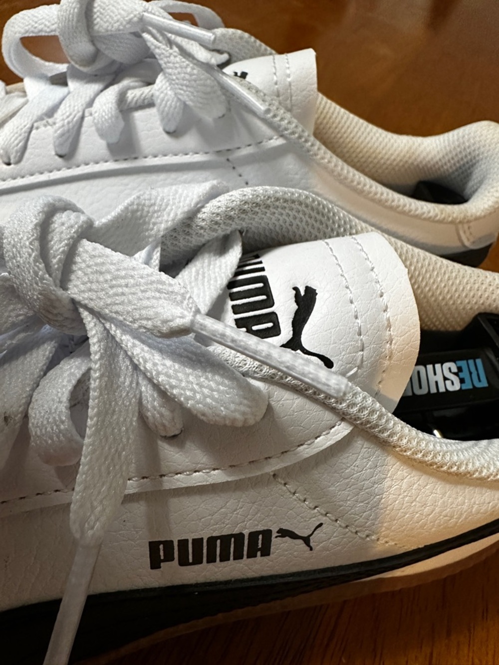 Puma White and Black Low-Top Sneakers with Gum Sole women’s size 8 - Picture 7 of 14